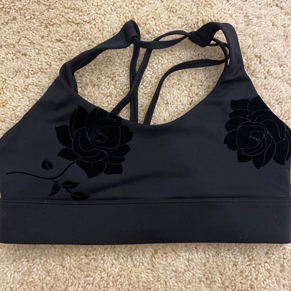 Zyia Black velvet light n tight bra